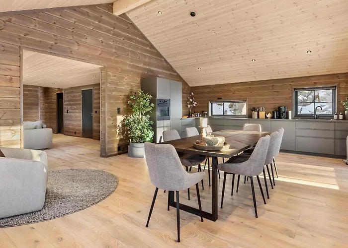 Gandalv 8p With Sauna Hot Tub וראדל